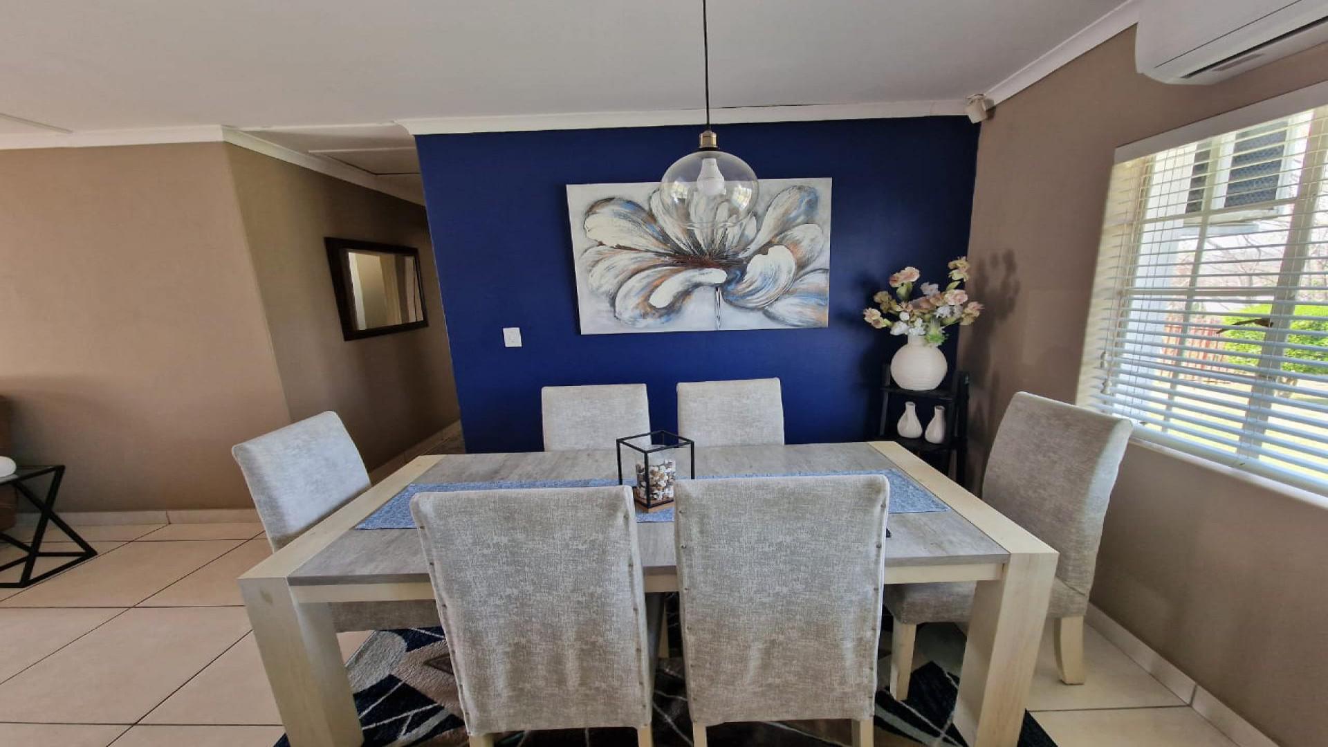Dining Room of property in Lincoln Meade