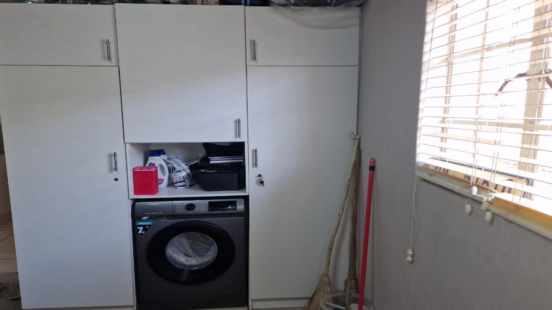 Spaces of property in Lincoln Meade