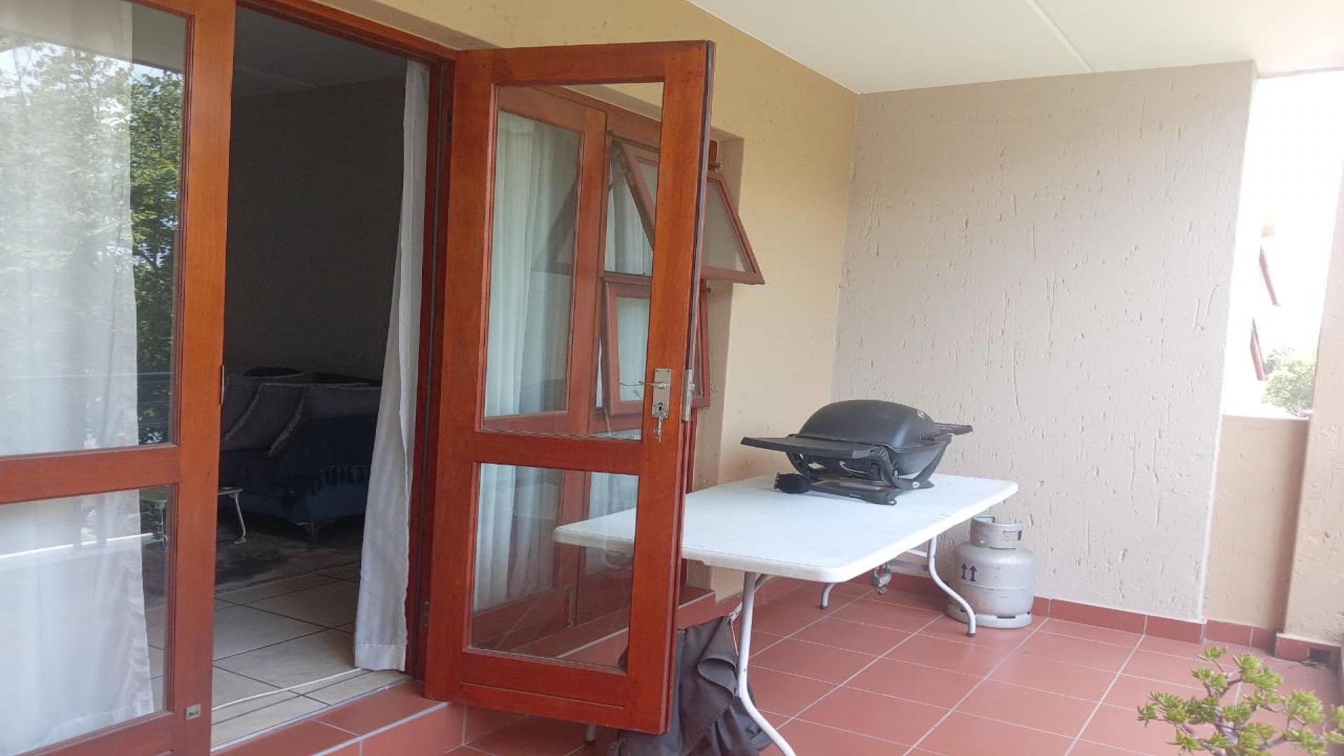 Patio of property in Douglasdale