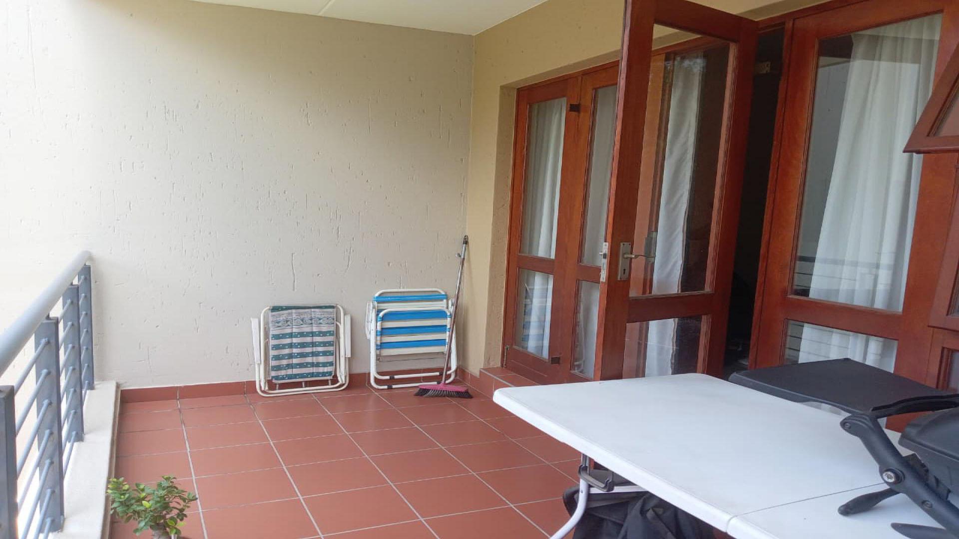 Patio of property in Douglasdale