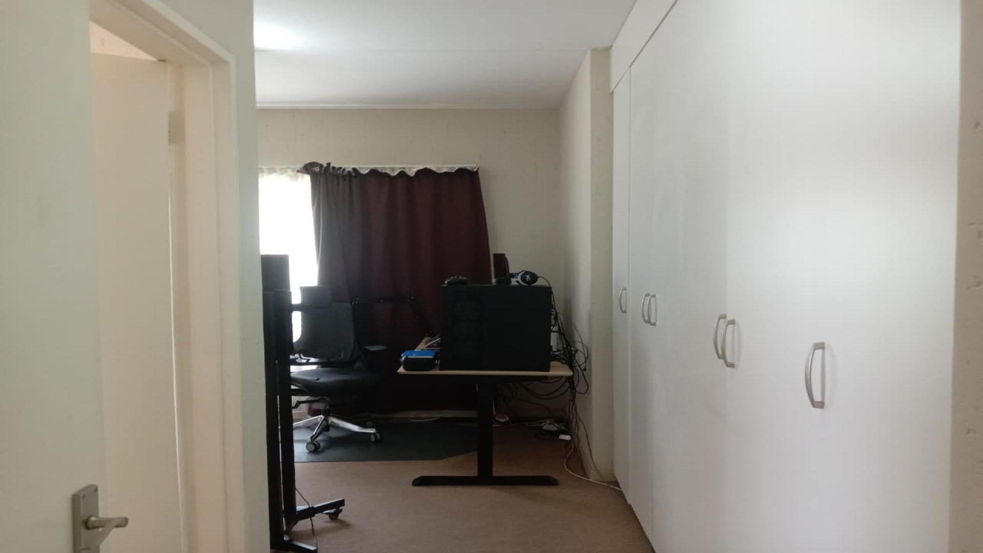 Spaces of property in Douglasdale