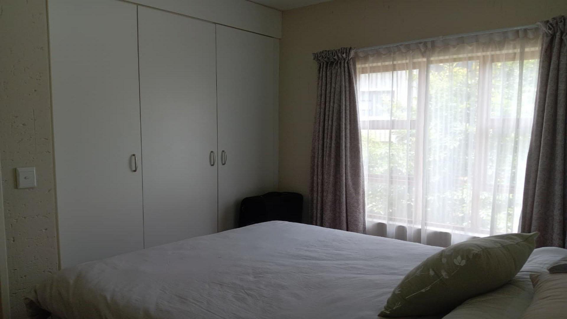 Bed Room 1 of property in Douglasdale