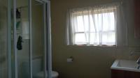 Bathroom 2 of property in Douglasdale