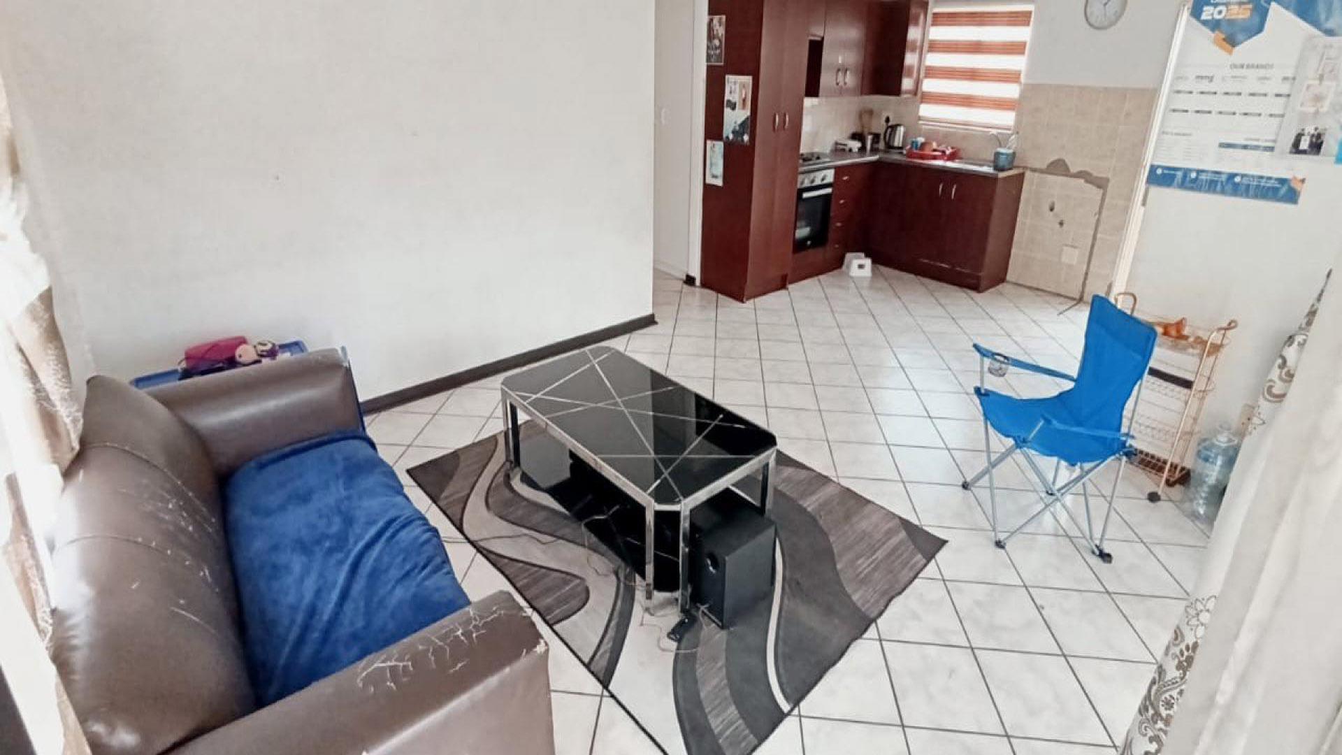 Lounges of property in Ormonde
