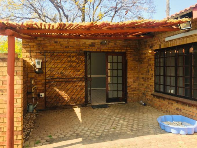 3 Bedroom House for Sale For Sale in Westdene (JHB) - MR699523
