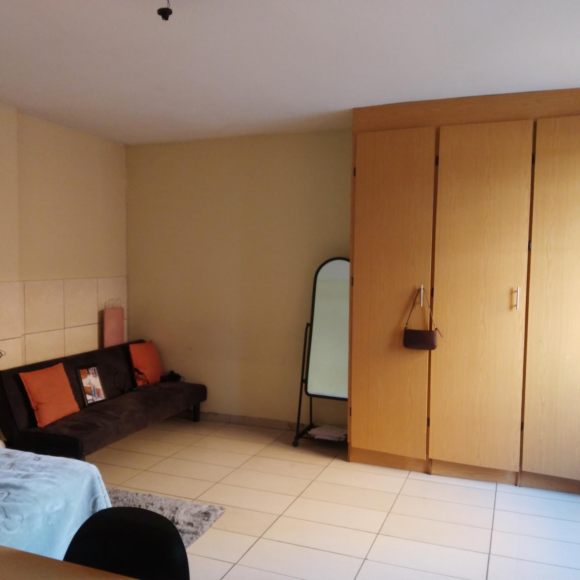  of property in Sunnyside