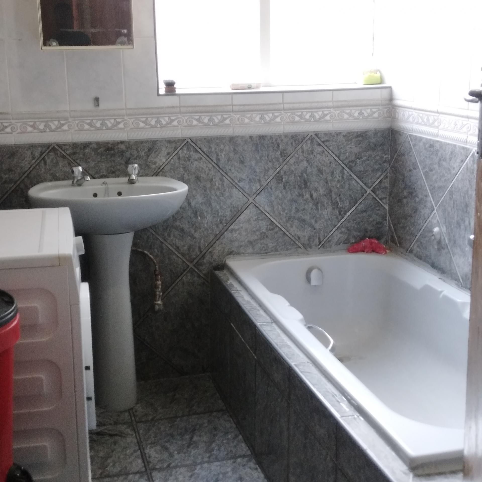  of property in Sunnyside