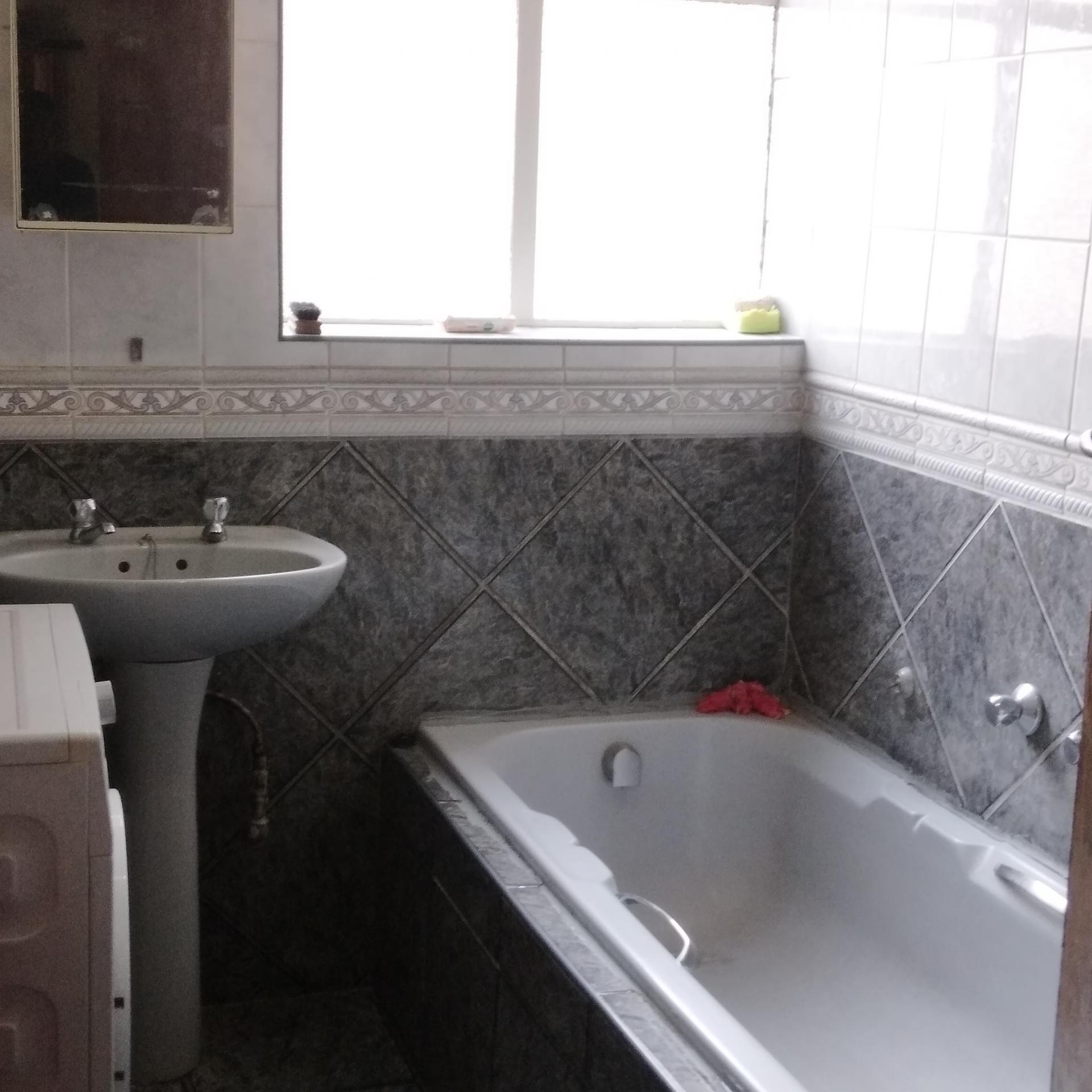  of property in Sunnyside