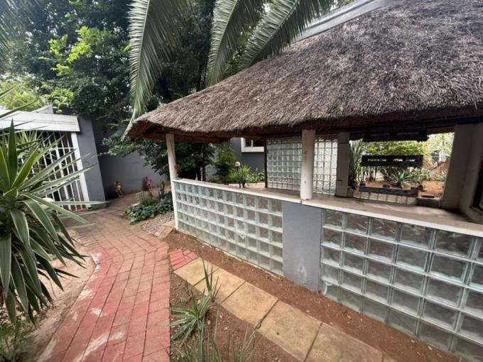 4 Bedroom House to Rent in Rooihuiskraal - Property to rent - MR699534