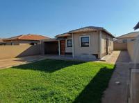 3 Bedroom 2 Bathroom House for Sale for sale in Dawn Park