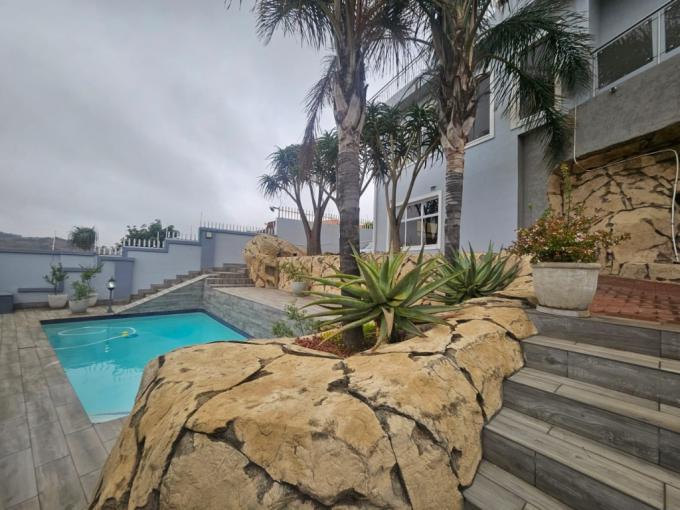 14 Bedroom House for Sale For Sale in Bassonia - MR699576