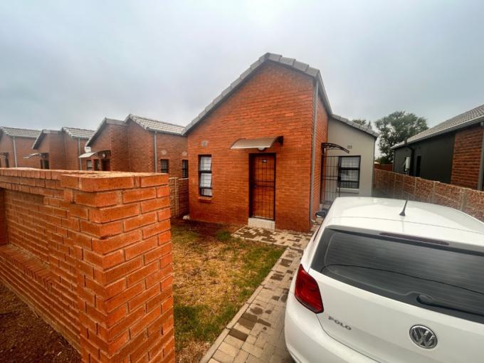 3 Bedroom House for Sale For Sale in South Hills - MR699586