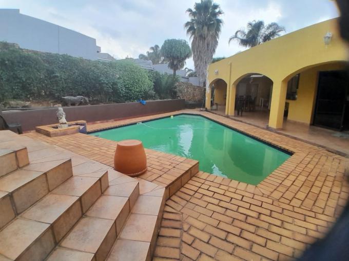 4 Bedroom House for Sale For Sale in Bassonia - MR699590