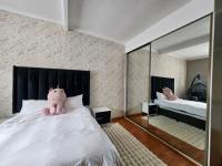  of property in Winchester Hills