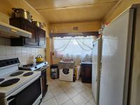  of property in Alan Manor