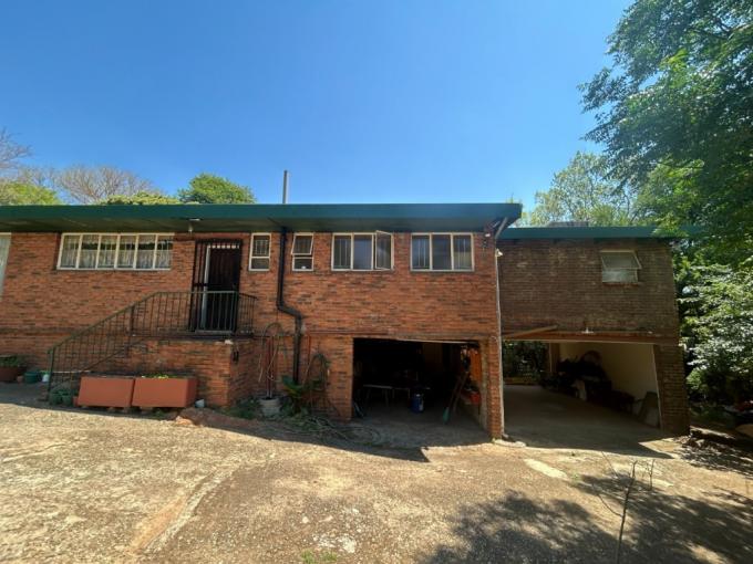 5 Bedroom House for Sale For Sale in South Crest - MR699600