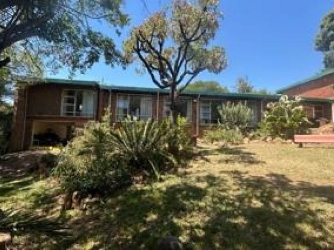 5 Bedroom House for Sale For Sale in South Crest - MR699601