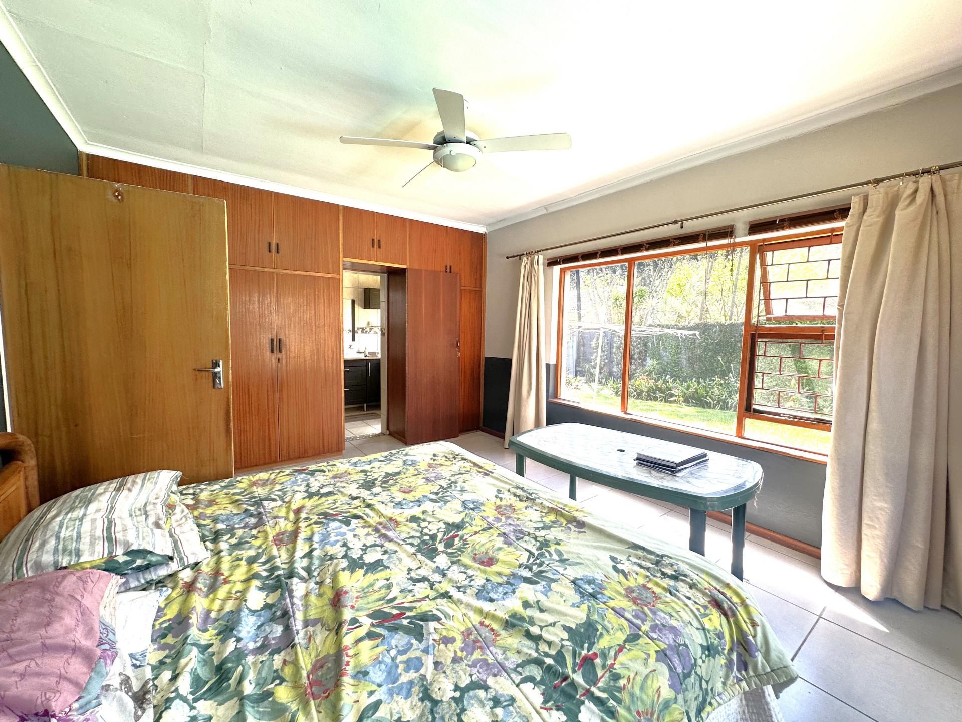  of property in Glen Barrie