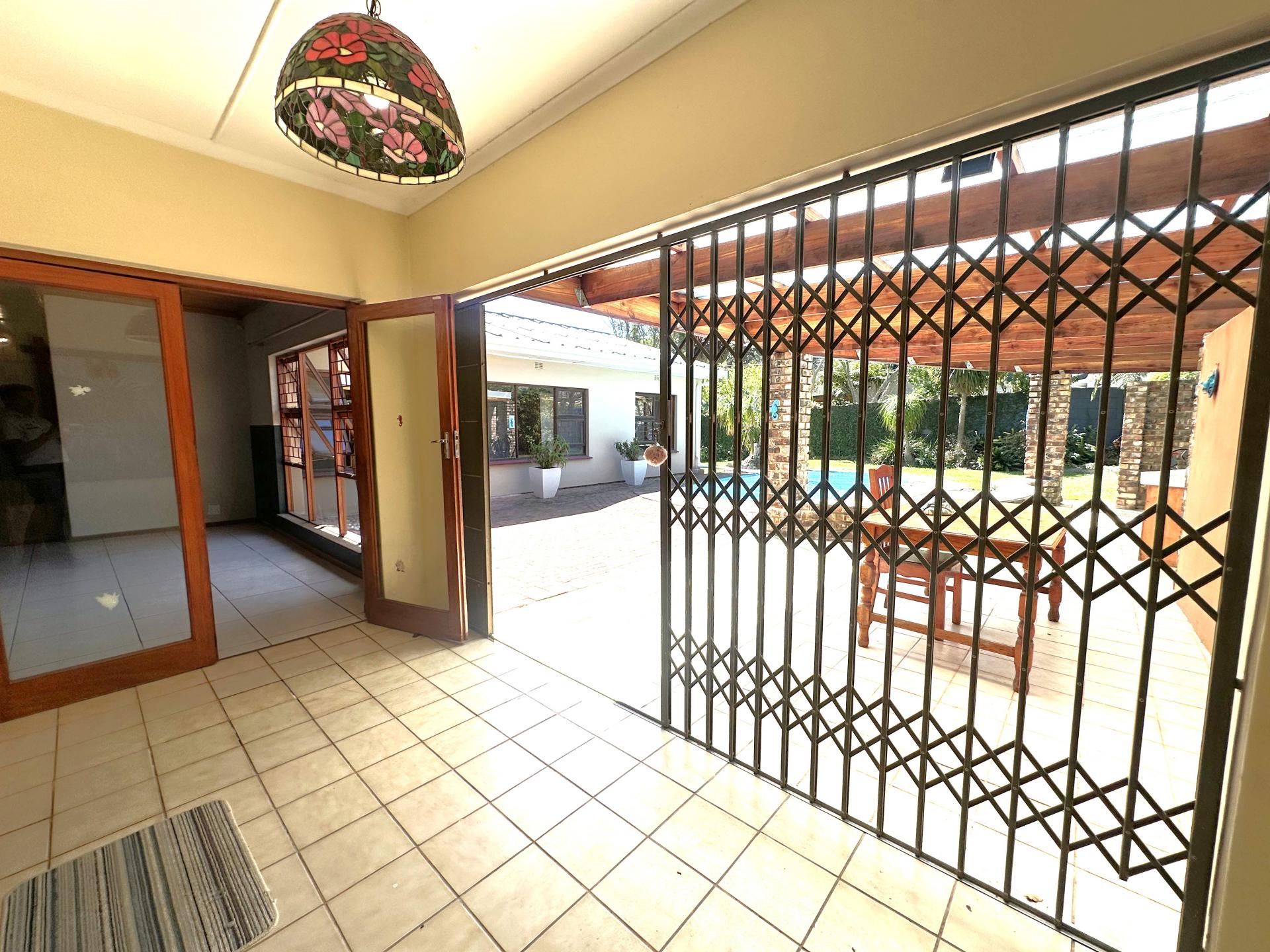  of property in Glen Barrie