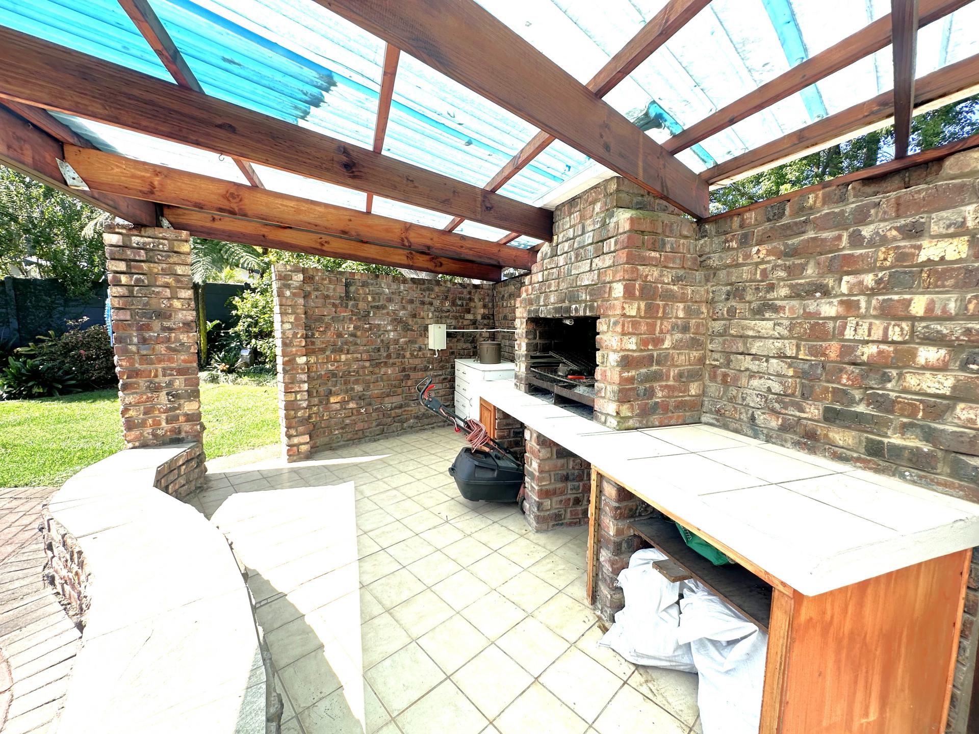  of property in Glen Barrie