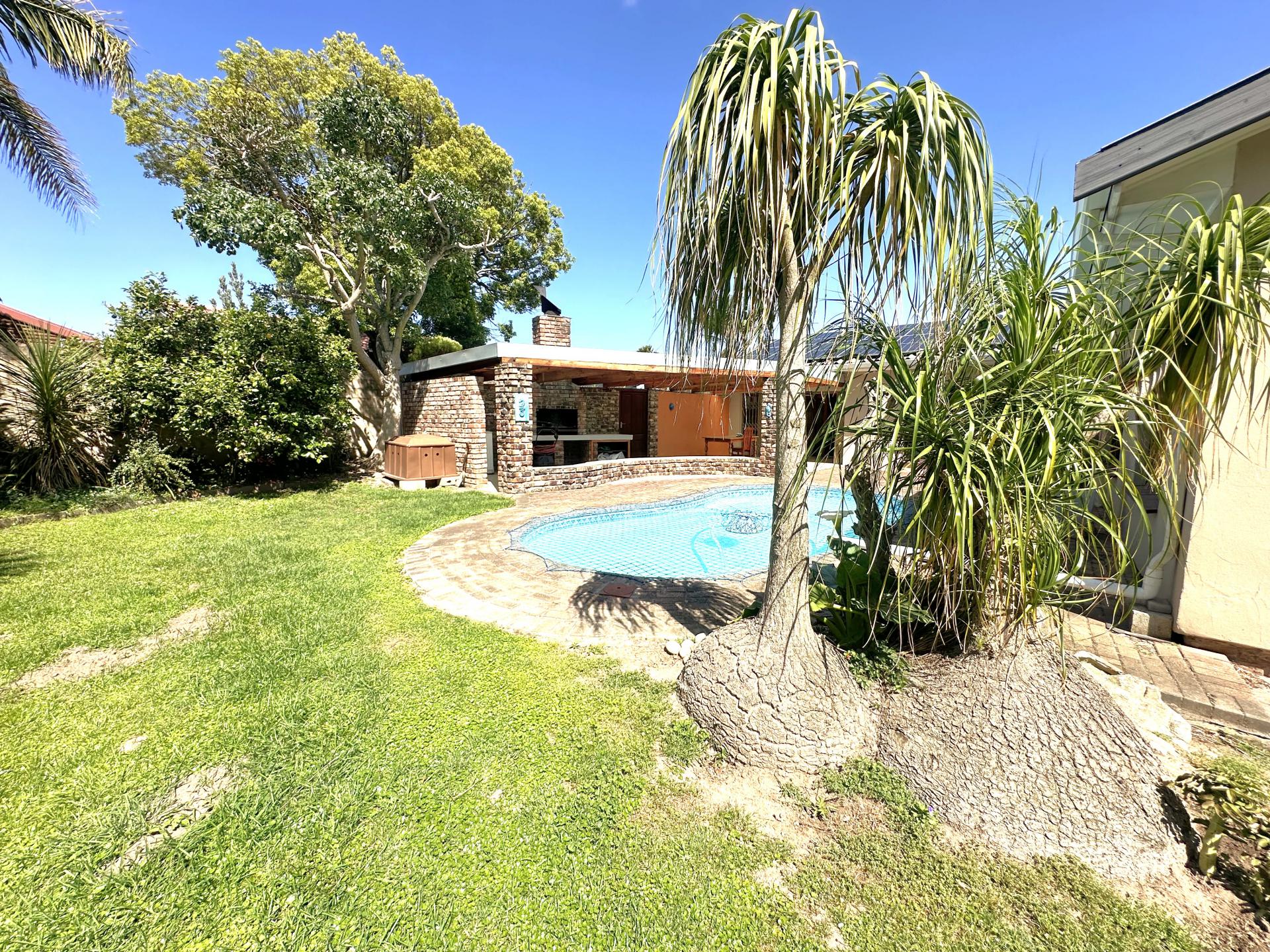  of property in Glen Barrie