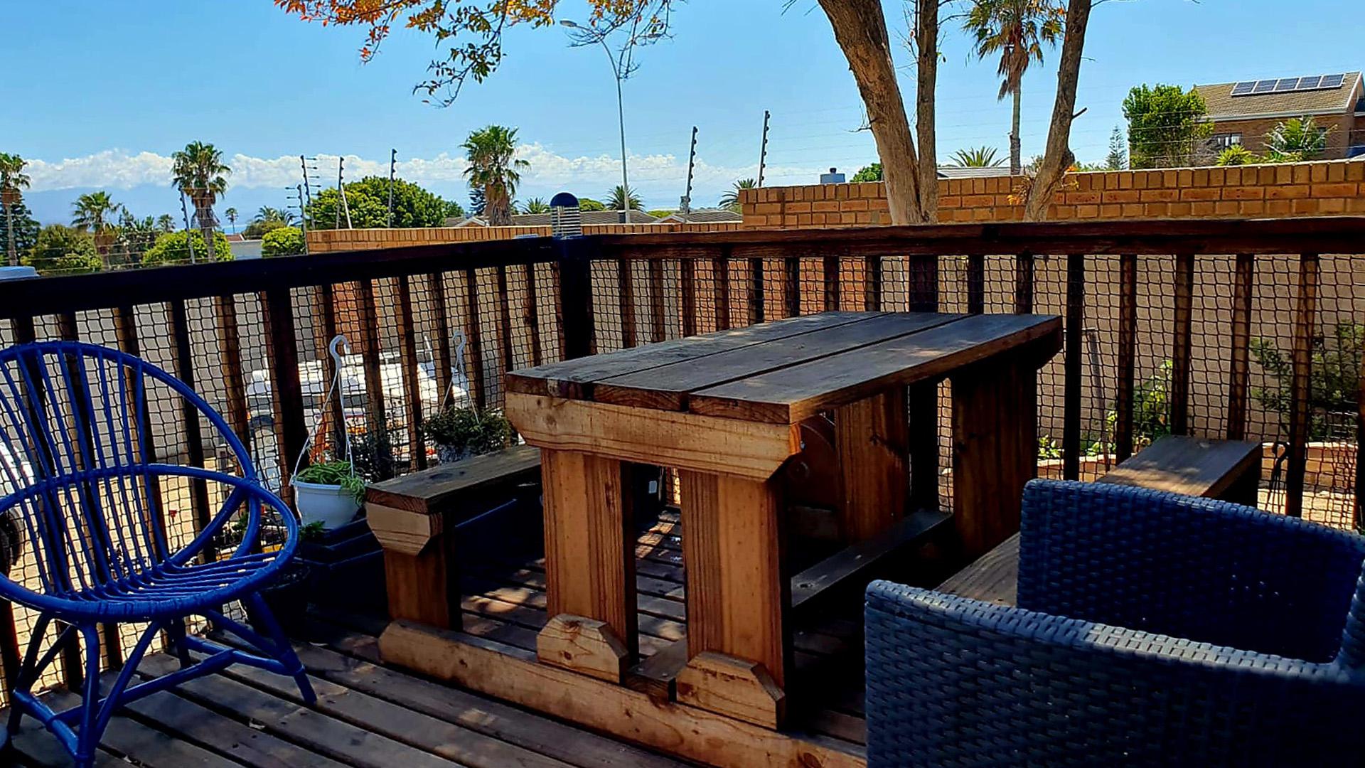 Balcony of property in Heiderand