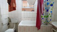 Bathroom 1 - 5 square meters of property in Point