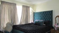 Bed Room 1 - 11 square meters of property in Krugersdorp