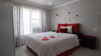 Bed Room 2 of property in Heidedal