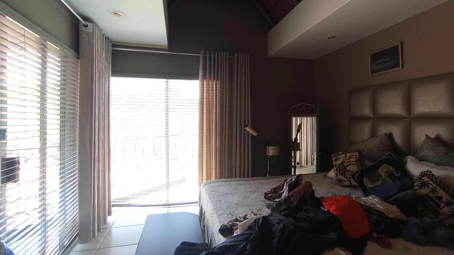 Bed Room 3 - 15 square meters of property in Glenvista