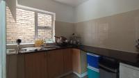 Scullery - 10 square meters of property in Glenvista