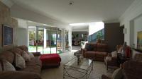 Lounges - 49 square meters of property in Glenvista