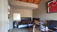 Bed Room 2 - 22 square meters of property in Glenvista