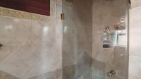 Main Bathroom - 14 square meters of property in Glenvista