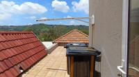 Balcony - 53 square meters of property in Glenvista