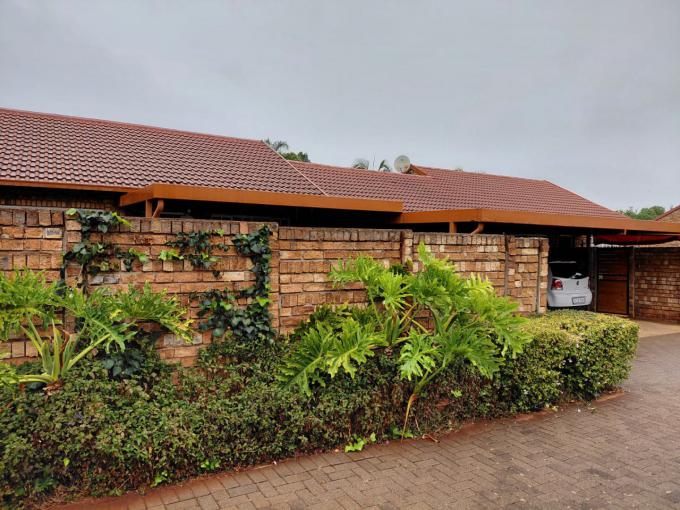 2 Bedroom Sectional Title for Sale For Sale in Annlin - MR699718