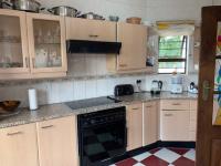  of property in Glenvista