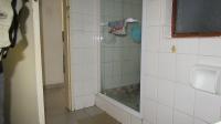 Bathroom 1 - 6 square meters of property in Glenvista