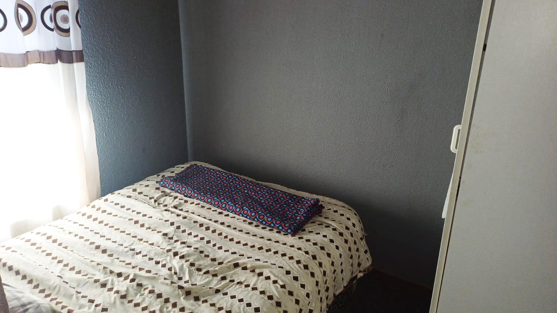 Bed Room 1 of property in Orion Park