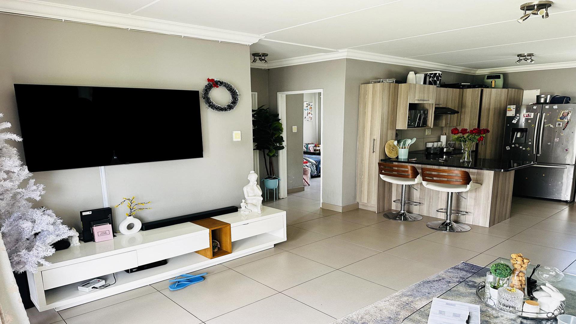 Lounges of property in Chartwell A.H.