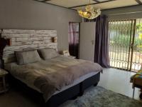  of property in Glenvista