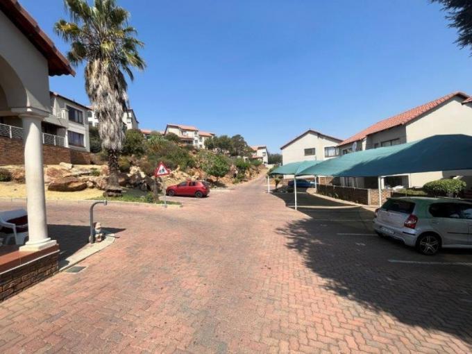 2 Bedroom Apartment for Sale For Sale in Winchester Hills - MR699804