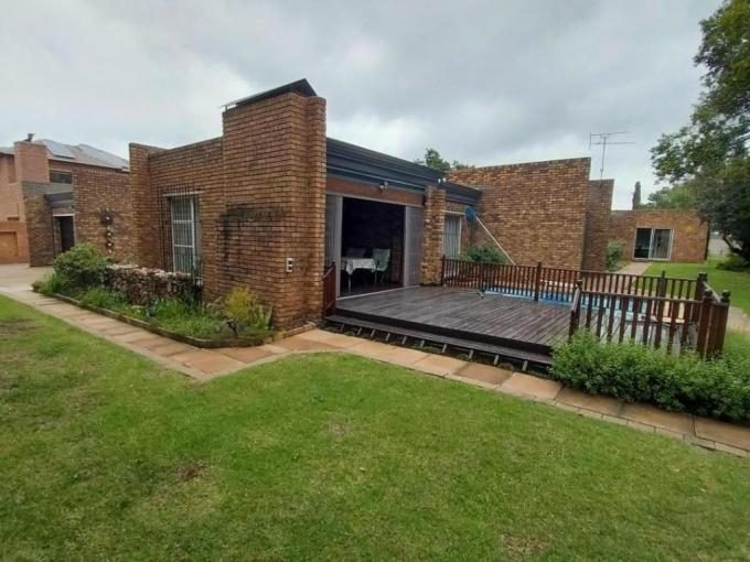 3 Bedroom House for Sale For Sale in Brackenhurst - MR699824