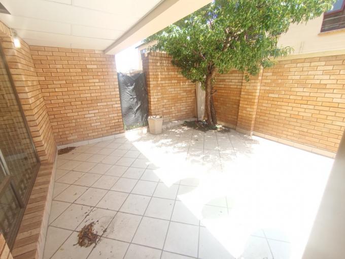 2 Bedroom Simplex for Sale For Sale in Winchester Hills - MR699829