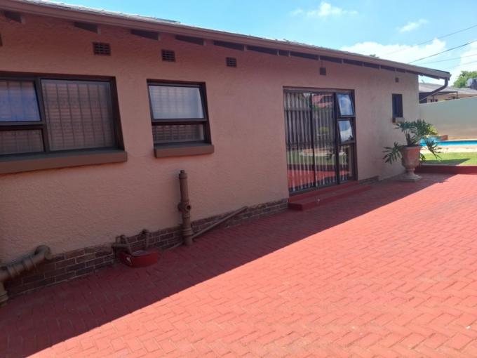 3 Bedroom House for Sale For Sale in Evans Park - MR699836