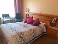  of property in Alan Manor