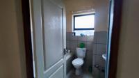 Bathroom 1 of property in Brakpan