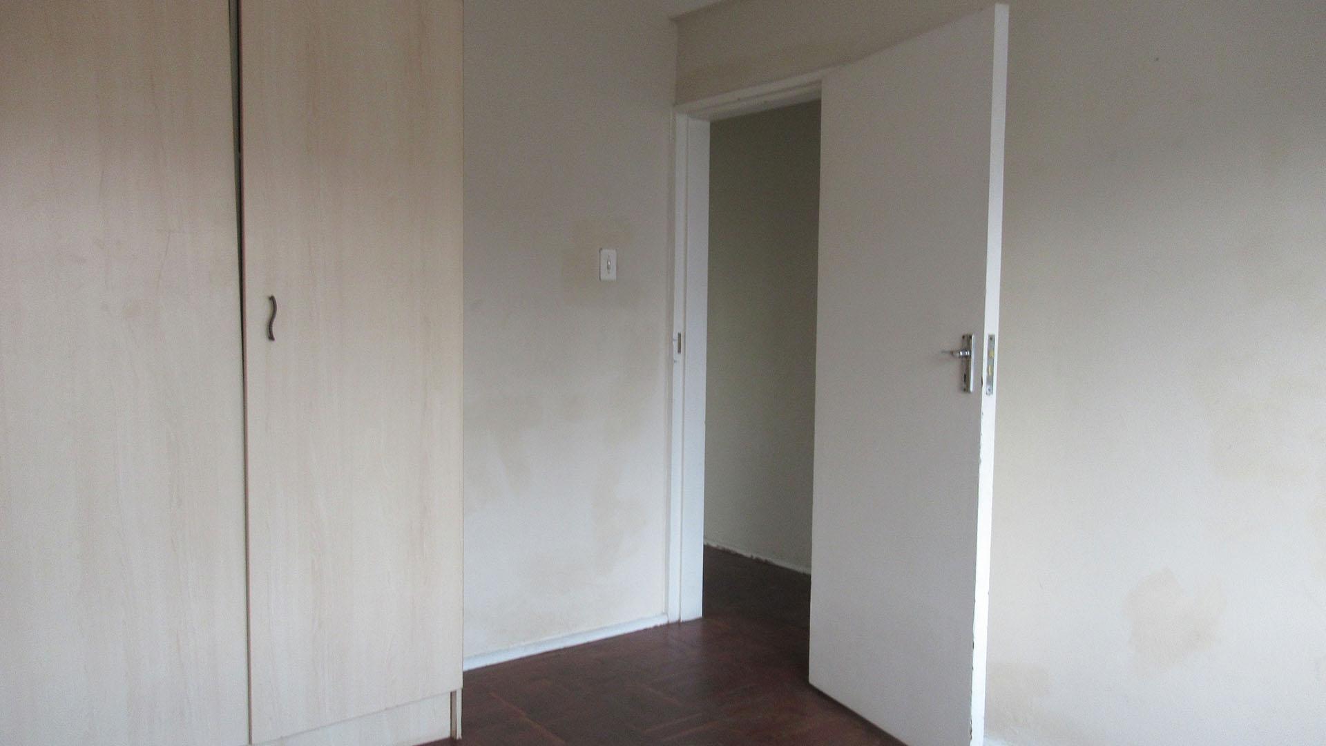 Bed Room 1 - 13 square meters of property in Lambton