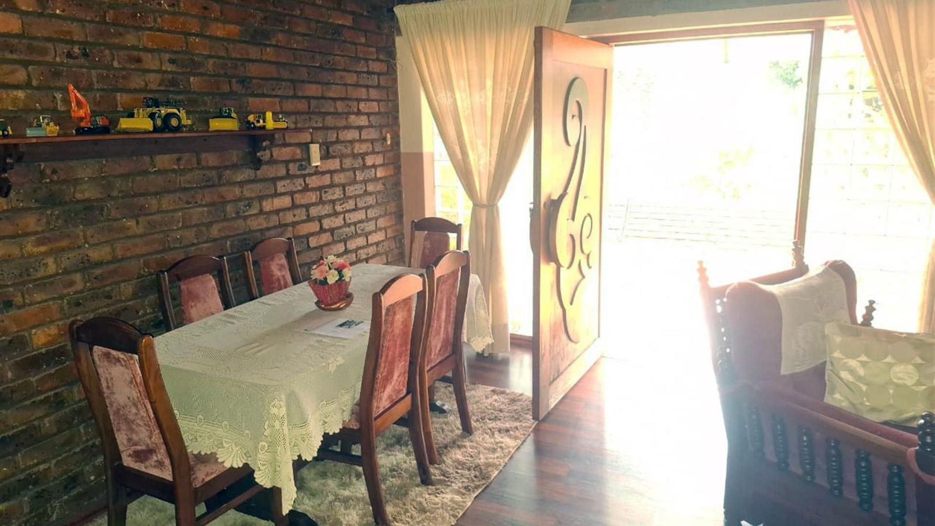 Dining Room of property in Middelburg - MP