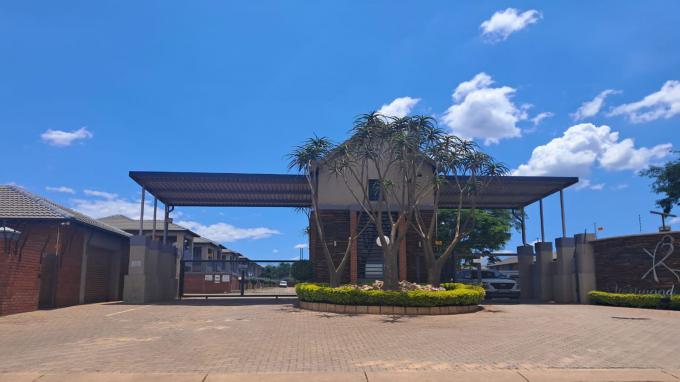 2 Bedroom Sectional Title for Sale For Sale in Andeon - Private Sale - MR699871